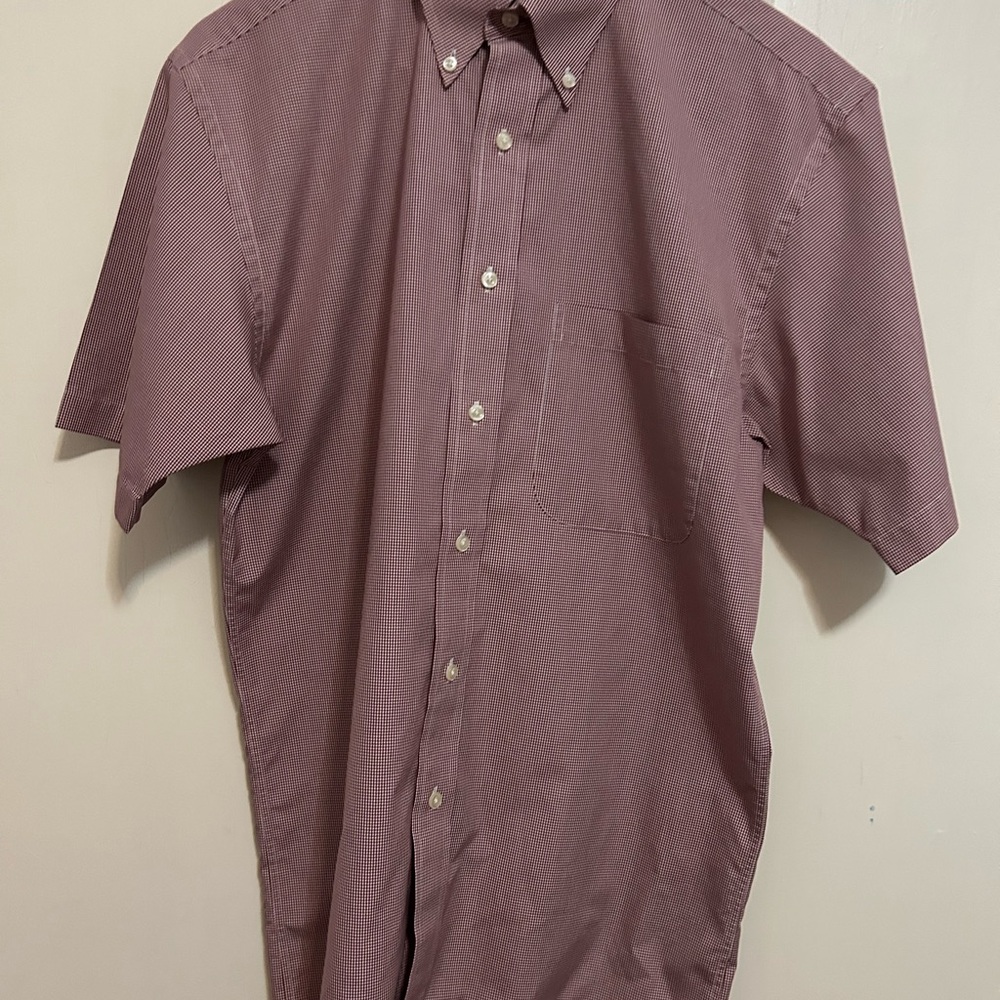 Jos. A. Bank Red Casual Button Down Shirt Relaxed Fit size small Traveler’s Edi